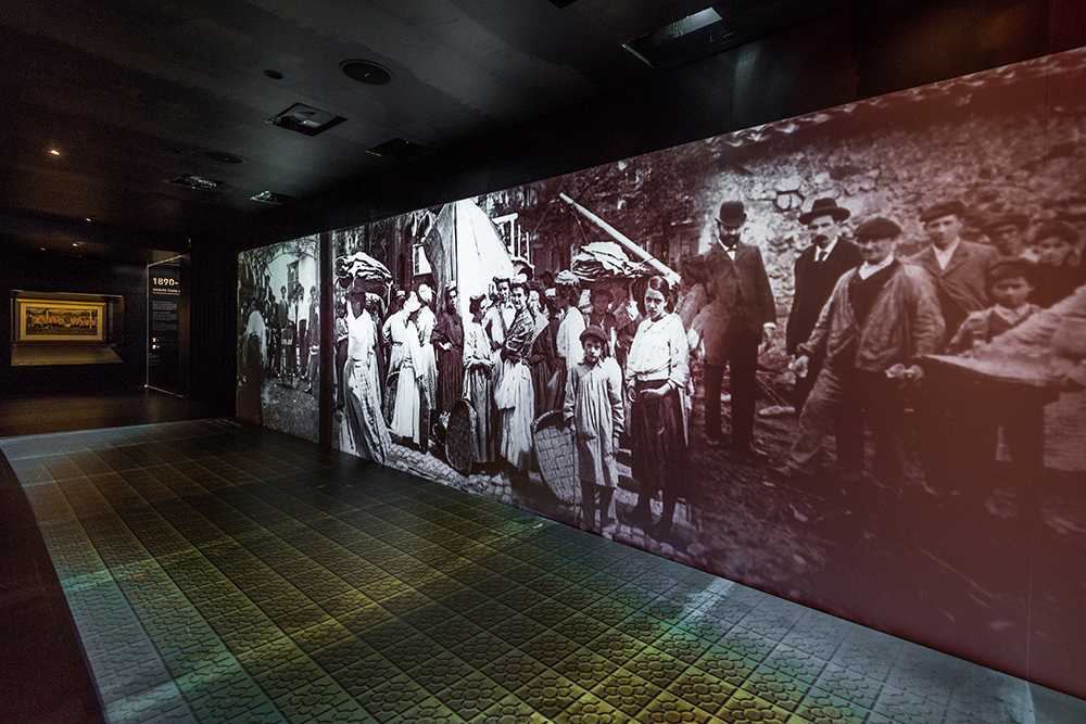 La projection laser de Christie's captive le public au nouveau musée de l'Athletic Club