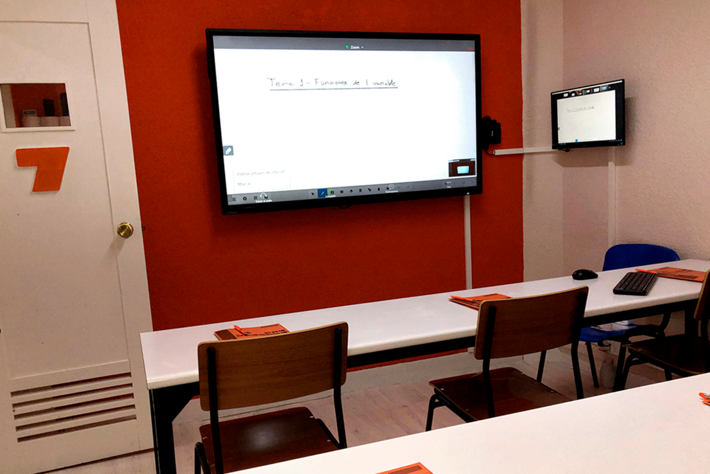 El centro de estudios superiores San Agustín de Bilbao apuesta por tecnología para fomentar las clases semipresenciales